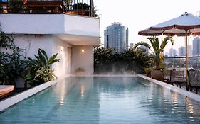 Mayer House - Heated Pool